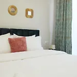 Lindi's 8/3